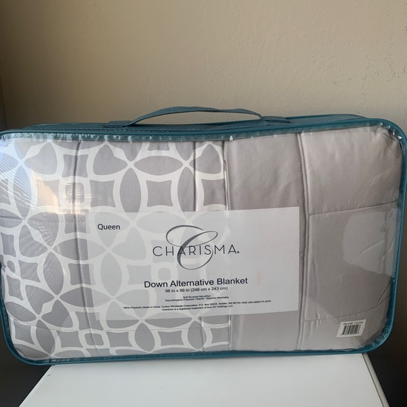 Charisma Bedding Queen Down Alternative Blanket New Nwt Poshmark